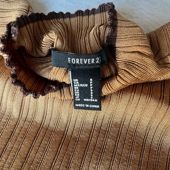 Forever 21 Ribbed Long Sleeve Top - Picture 9 of 9